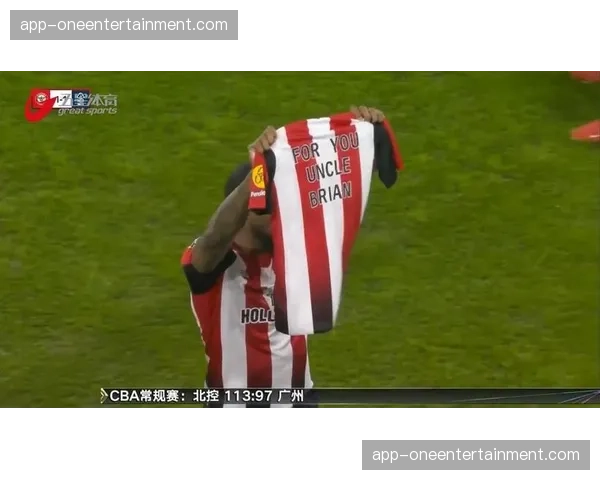 布伦特福德前锋托尼-伊万恢复有球训练,预计五月复出 布伦特福德前锋托尼-伊万恢复有球训练,预计五月复出